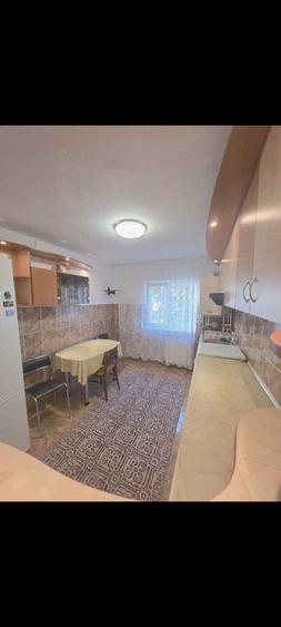 Apartament cu 3 camere în Mărăști