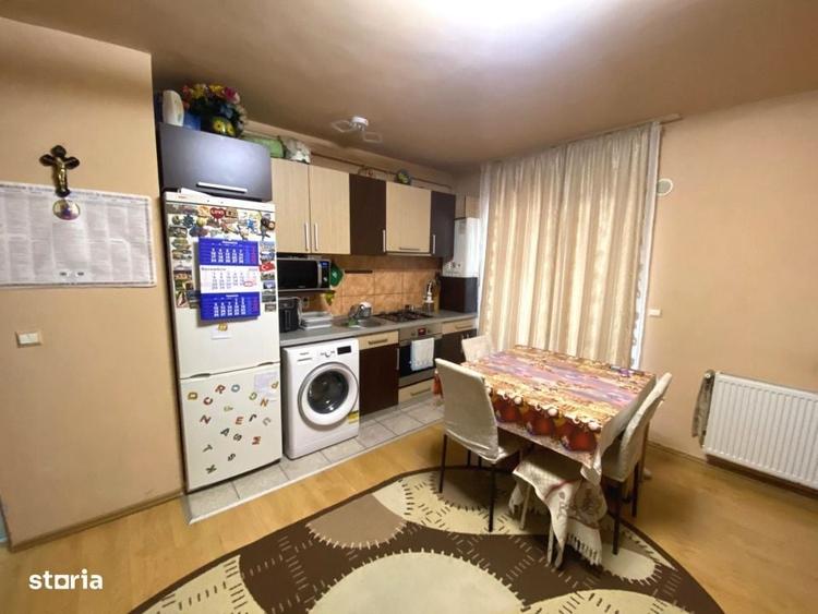 Apartament cu 3 camere decomandat în Gușterița
