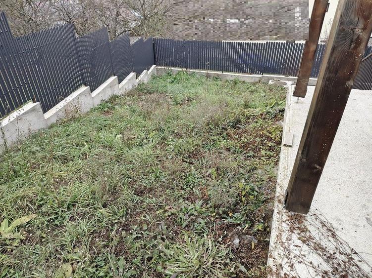 Duplex cu 4 camere cu Canalizare în Iris