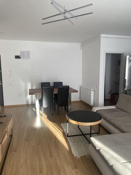 Apartament cu 2 camere decomandat în Florești