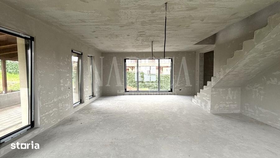 Casă cu 5 camere cu Teren 650 Mp în Sălicea