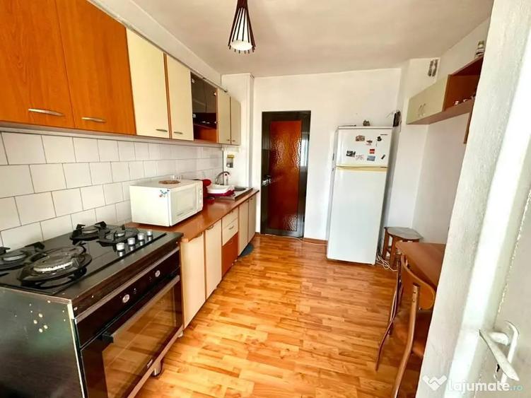 Apartament cu 2 camere decomandat în Sud