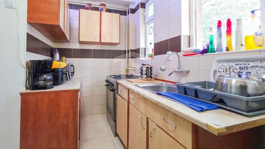 Apartament cu 3 camere decomandat, mobilat în Ferentari