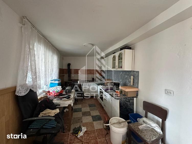 Casă cu 4 camere cu Teren 344 Mp în Zimandcuz