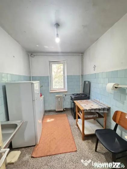 Apartament cu 2 camere semidecomandat în Tomis I