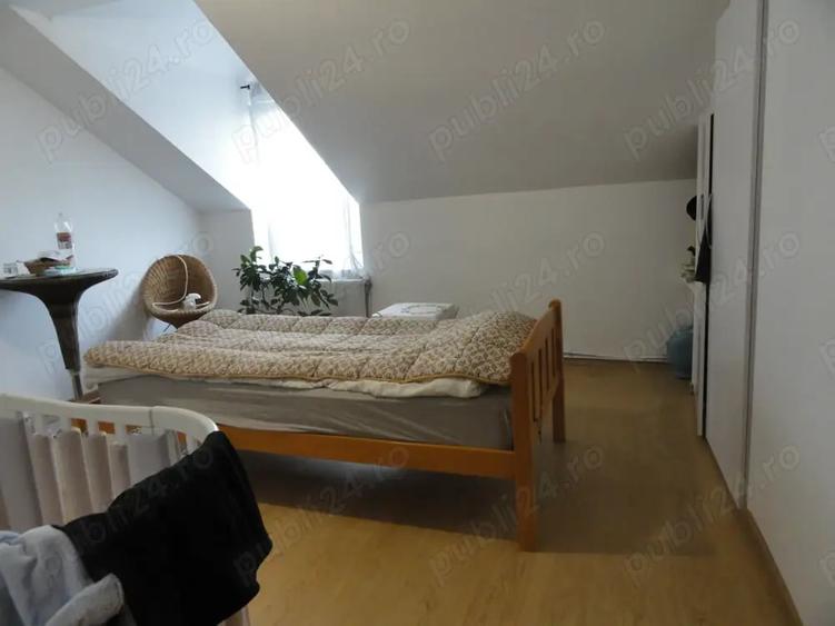 Casă cu 5 camere cu Teren 500 Mp în Central
