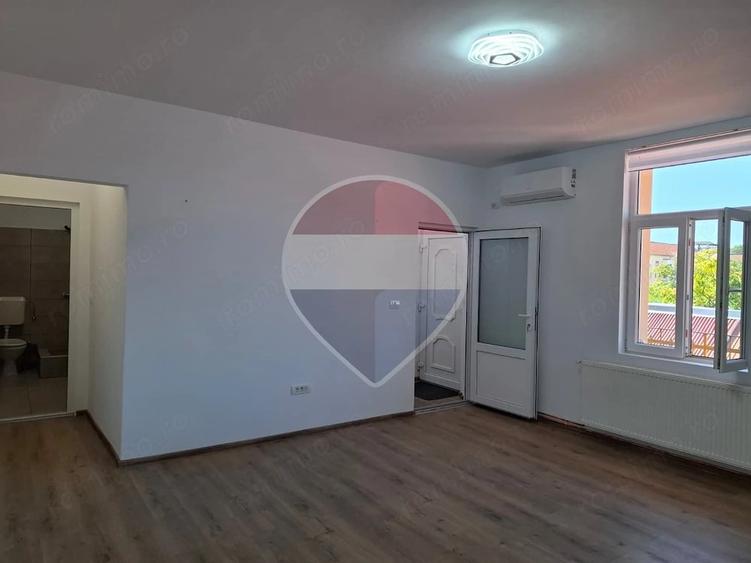 Spațiu comercial, de 50 mp, în Ultracentral