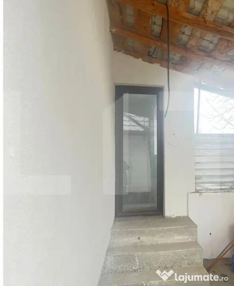 Casă cu 3 camere cu Teren 549 Mp în Central