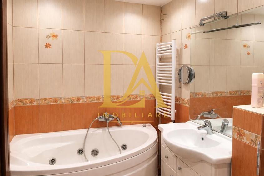 Apartament cu 4 camere decomandat în Băneasa