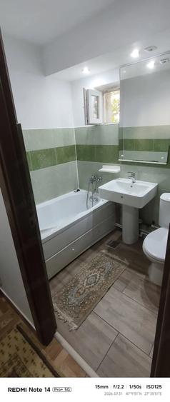 Garsonieră decomandată în Podul de Fier