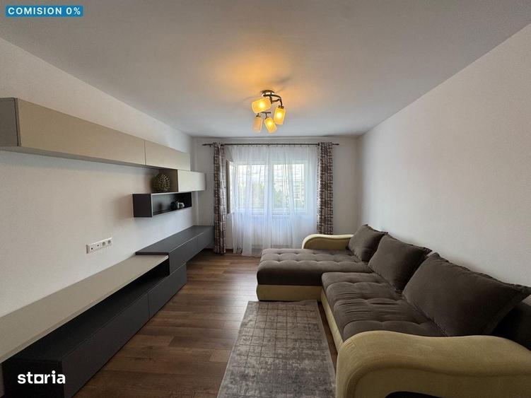 Apartament cu 2 camere decomandat în Central — fotografia 1