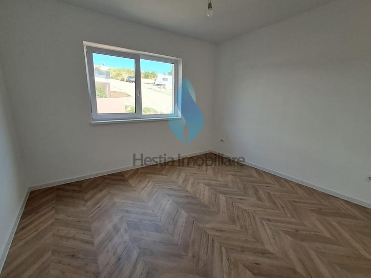 Apartament cu 3 camere decomandat în Păcurari