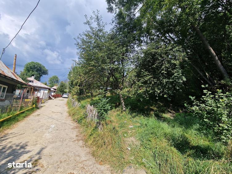 Teren de 2800 mp, în Central