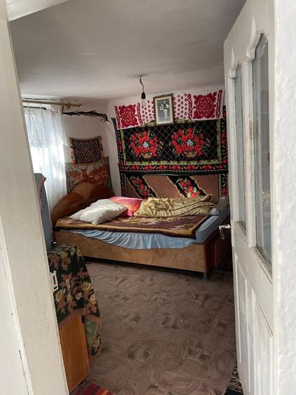 Casă cu 2 camere în Văleni-Dâmbovița