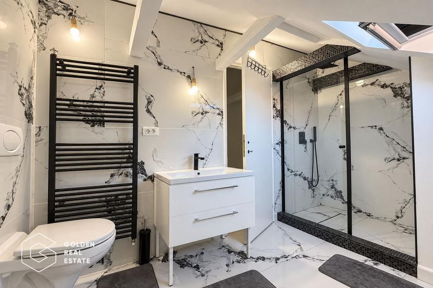 Casă individuală cu 6 camere cu Canalizare în Ultracentral