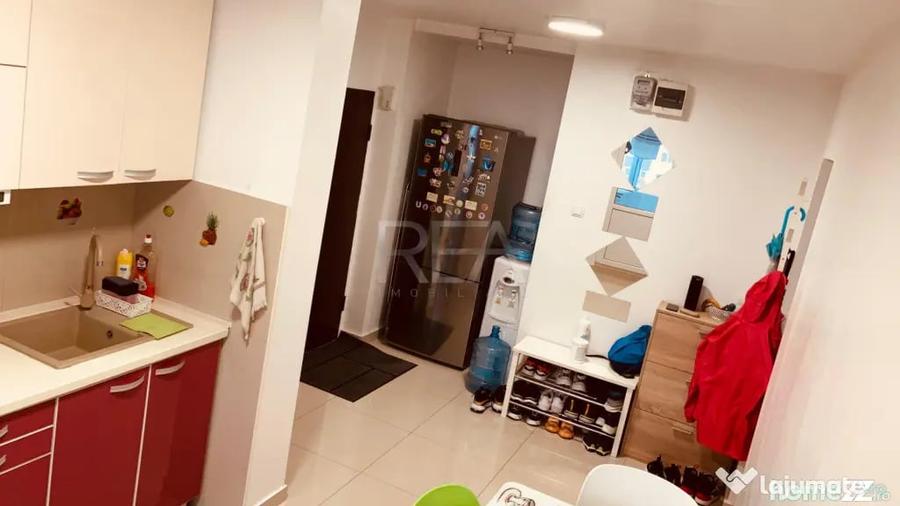 Apartament cu 3 camere decomandat în Crângași