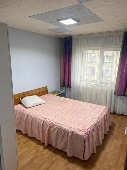 Apartament cu 3 camere decomandat, mobilat în Balș