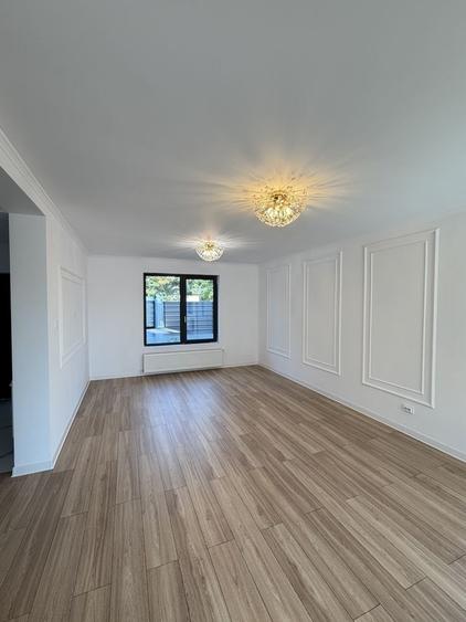Casă cu 4 camere în Cârcea