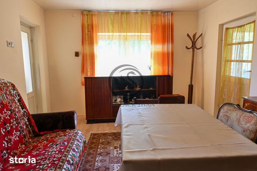Casă cu 4 camere cu Teren 1117 Mp în Puchenii Mari