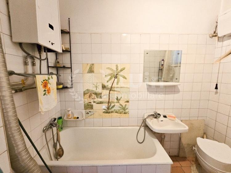 Casă individuală cu 2 camere cu Canalizare în Central
