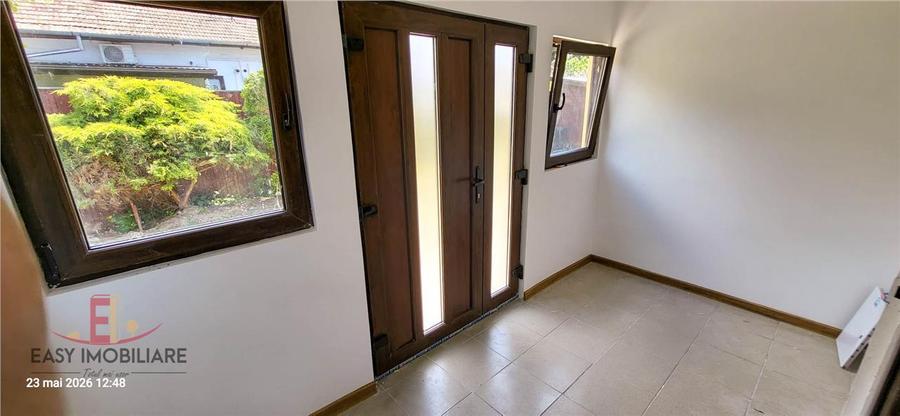 Casă individuală cu 2 camere cu Teren 100 Mp în Central