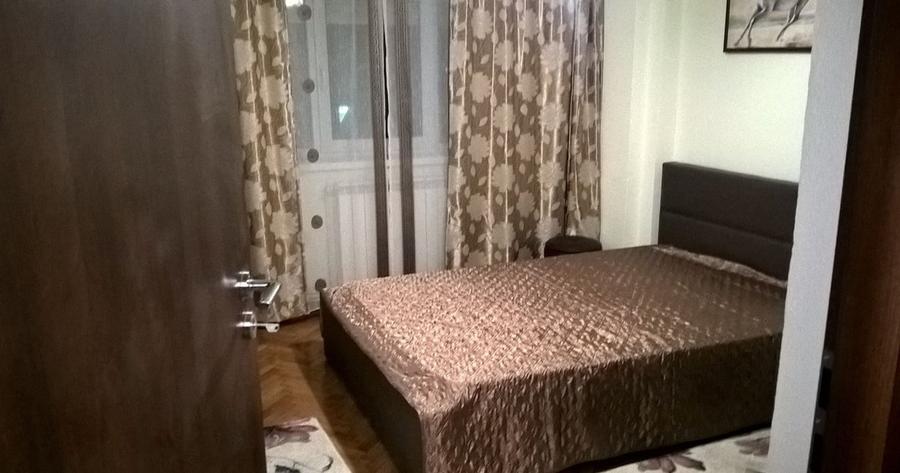 Apartament cu 3 camere decomandat, mobilat în Libertății