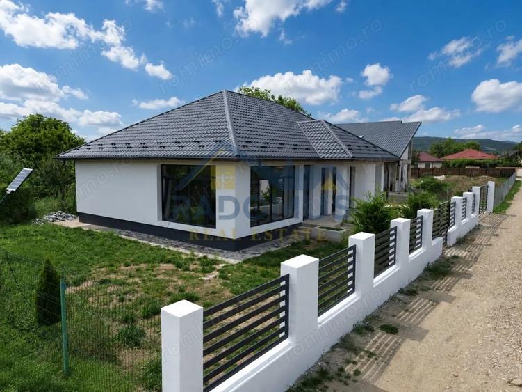 Casă cu 4 camere cu Teren 500 Mp în Măgurele