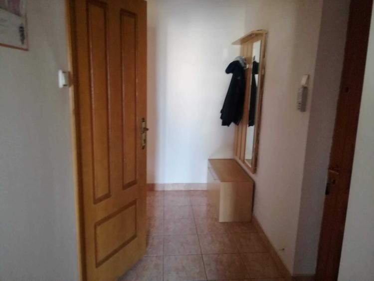 vand apartament centru Beius - 8