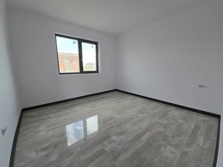 Casă individuală cu 3 camere cu Teren 340 Mp în Berceni