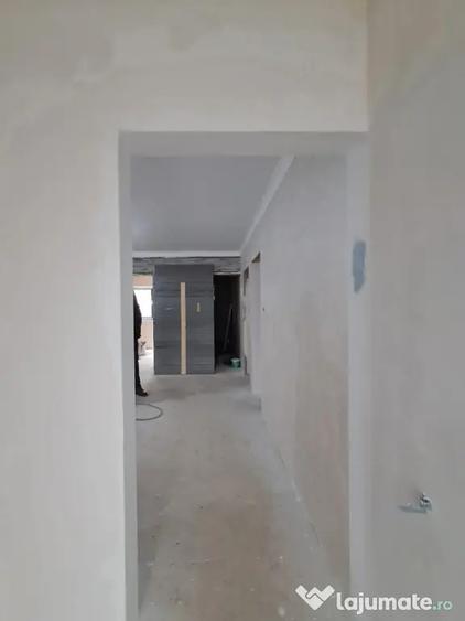 Casă cu 3 camere cu Teren 80 Mp în Rediu