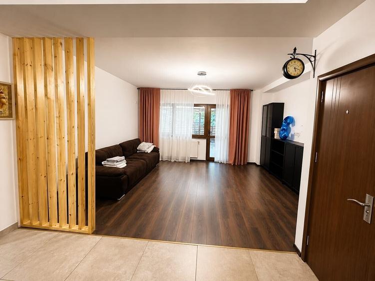 Casă individuală cu 3 camere cu Teren 250 Mp în Tunari