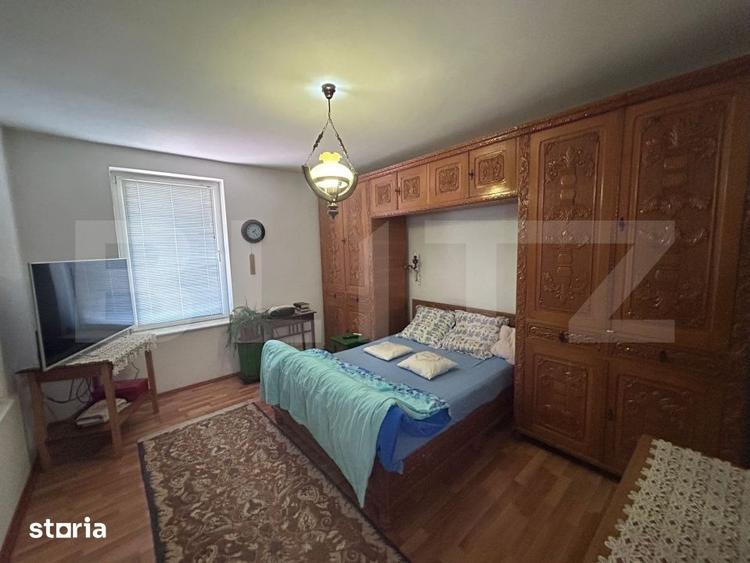 Casă cu 7 camere cu Teren 17000 Mp în Oboga