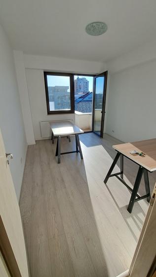 Apartament cu 3 camere decomandat în Dorobanți