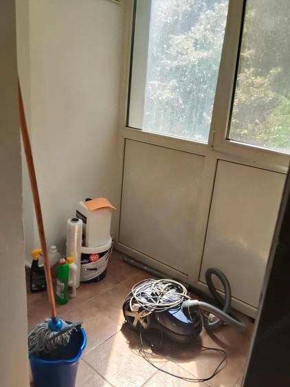 Apartament cu 3 camere semidecomandat în Liviu Rebreanu