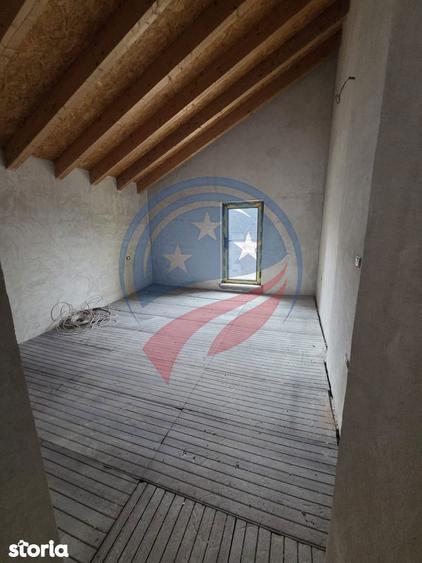 Oportunitate investi?ie: Vila cu 4 unita?i independente, Platoul Corne - 2