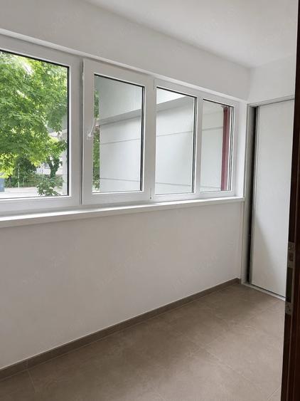 Spațiu comercial, de 25 mp, în Central