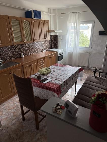 Apartament cu 2 camere decomandat în Milcov