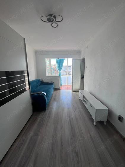 Garsonieră decomandată în Micălaca