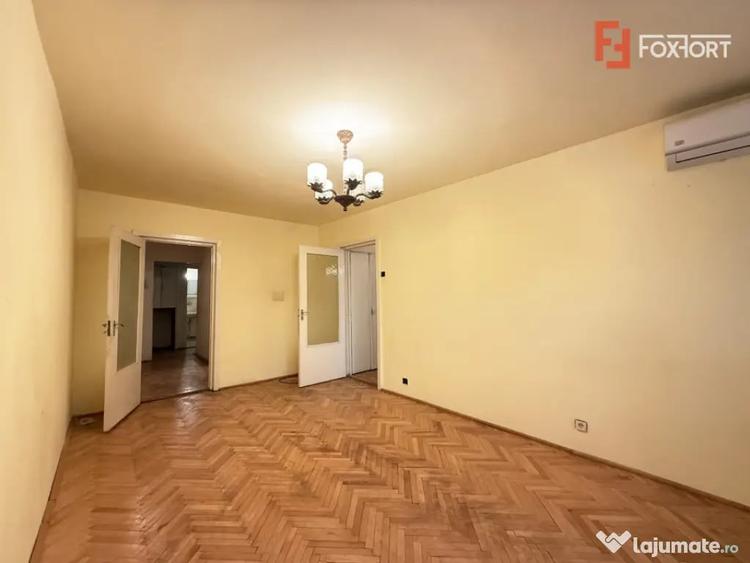 Apartament cu 3 camere semidecomandat în Circumvalațiunii