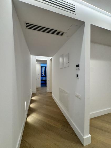 Apartament cu 3 camere decomandat în Voluntari