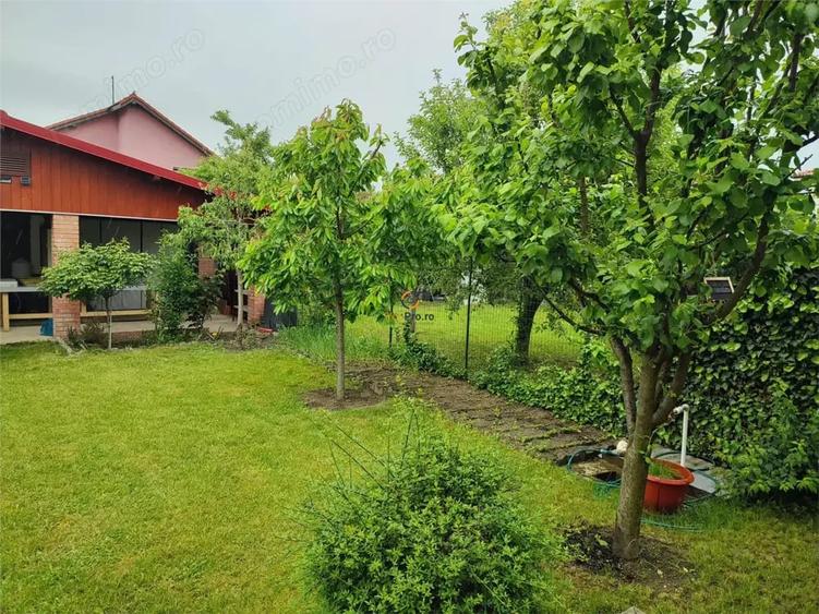Casă cu 5 camere cu Teren 333 Mp în Central
