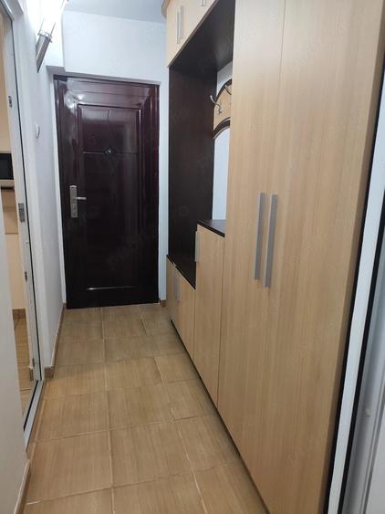 Inchiriez apartament 2 camere - 1