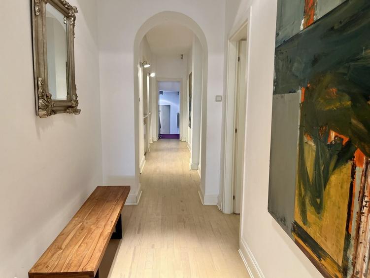 Apartament cu 5 camere decomandat, mobilat în Dorobanți