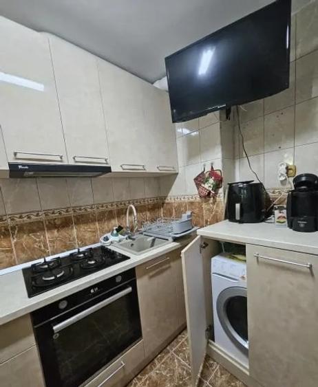 Apartament cu 2 camere decomandat, mobilat în Giurgiului