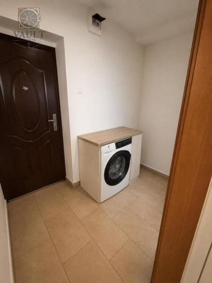 Garsonieră decomandată, mobilată în P-ța Alba Iulia