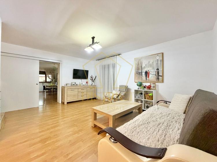 Duplex cu 4 camere cu Canalizare în Giroc