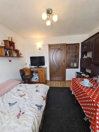 Garsonieră decomandată în Debarcader