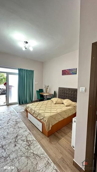 Casă cu 5 camere cu Teren 3200 Mp în Central