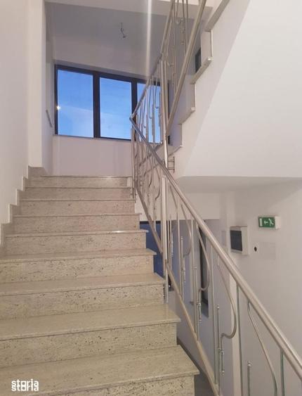 Spațiu comercial, de 1,288 mp, în Central