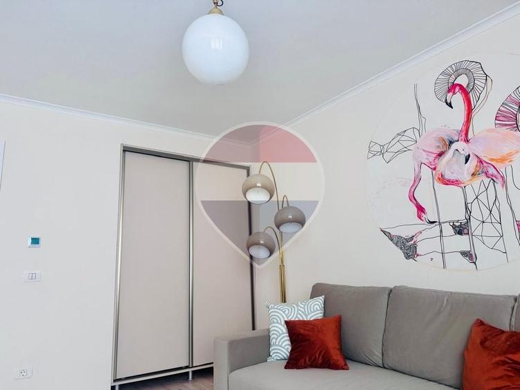 Apartament cu 2 camere decomandat, mobilat în Semicentral